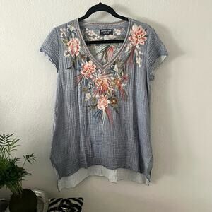 Johnny Was Workshop Embroidered V-Neck Side-Slit Blouse